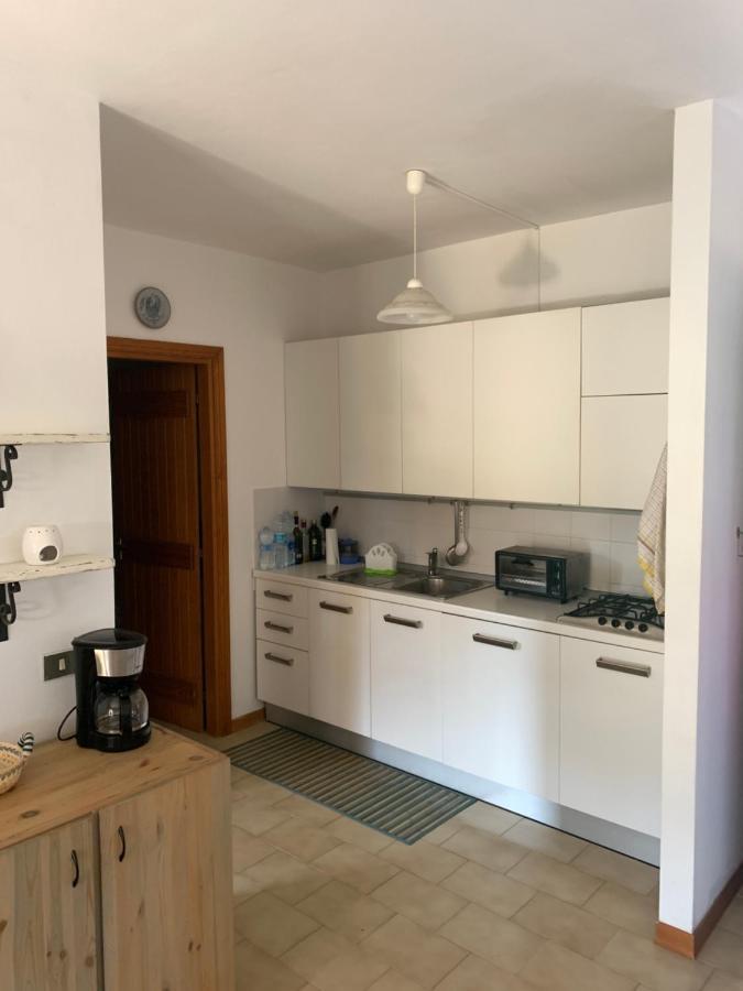 L' Elicriso, A Pochi Passi Dal Mare Con Giardino Privato - The Elicriso, A Few Meters From The Sea, With Private Garden Apartment Стинтино Екстериор снимка